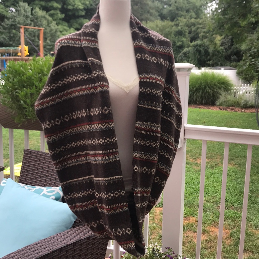 🍁Hollister super soft infinity scarf.🍁 - Picture 3 of 4